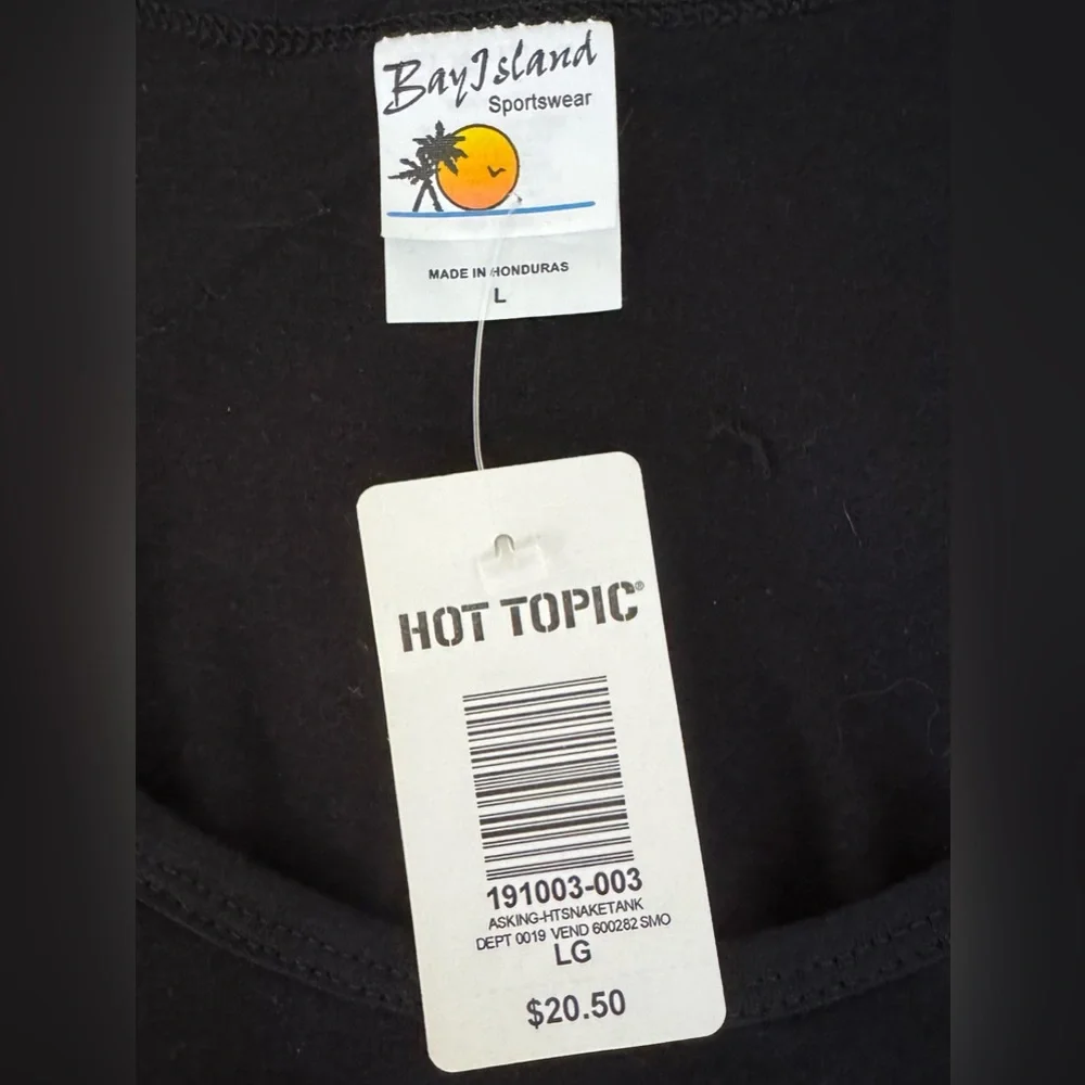Hot Topic Black Reptile Graphic Tank - Picture 3 of 3
